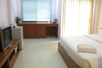 מלון סי ראצ'ה Somjai House מראה חיצוני תמונה